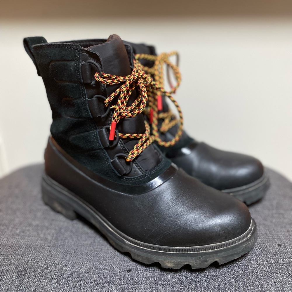 Sorel Lennox Lace up Boot